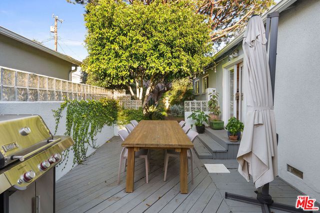 3488 Rosewood Avenue, Los Angeles, CA 90066