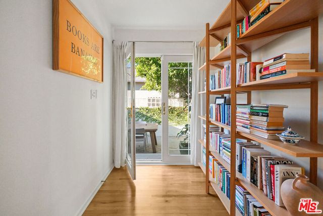 3488 Rosewood Avenue, Los Angeles, CA 90066