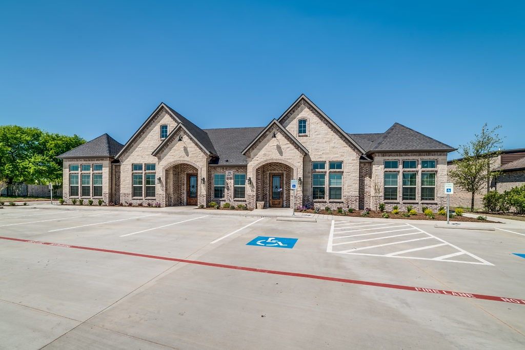 2591 N Highway 77 Highway N 106, Waxahachie, TX 75165