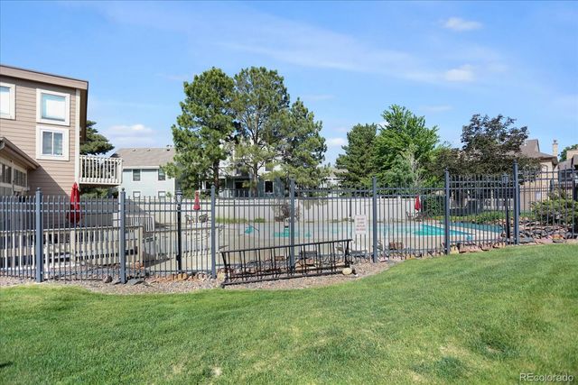 10263 E Peakview Avenue C201, Englewood, CO 80111