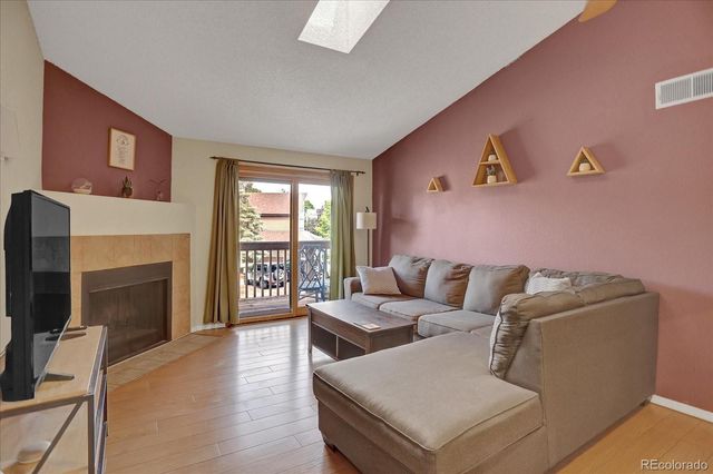 10263 E Peakview Avenue C201, Englewood, CO 80111