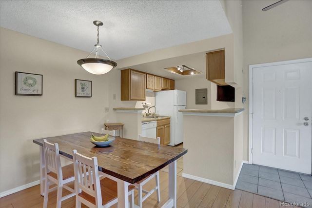 10263 E Peakview Avenue C201, Englewood, CO 80111