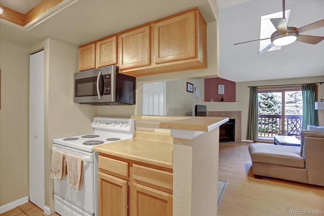 10263 E Peakview Avenue C201, Englewood, CO 80111