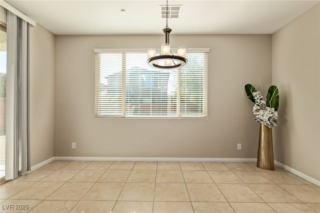 8637 Sparrow Desert Avenue, Las Vegas, NV 89148