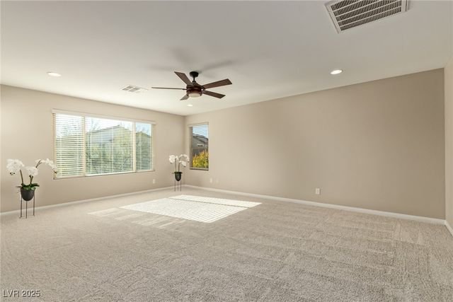 8637 Sparrow Desert Avenue, Las Vegas, NV 89148