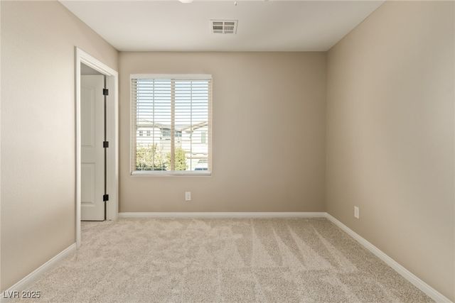 8637 Sparrow Desert Avenue, Las Vegas, NV 89148