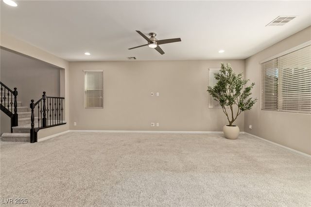 8637 Sparrow Desert Avenue, Las Vegas, NV 89148