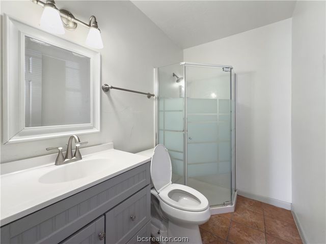 3003 Highwood Lane, Bryan, TX 77803