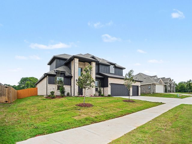 732 Candace Drive, Desoto, TX 75115