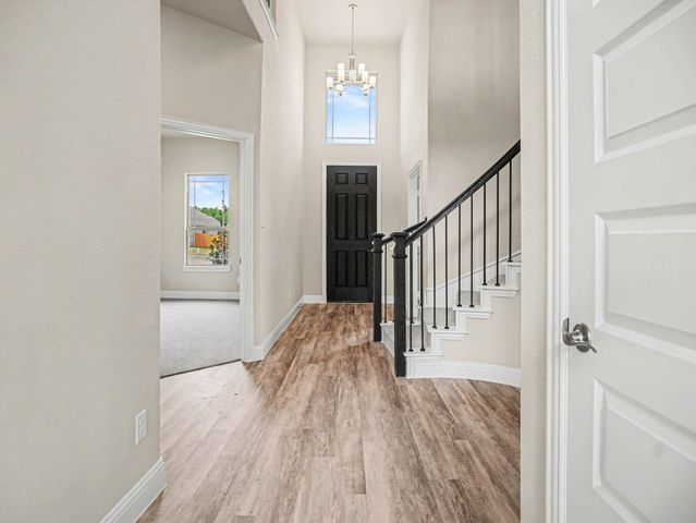 732 Candace Drive, Desoto, TX 75115