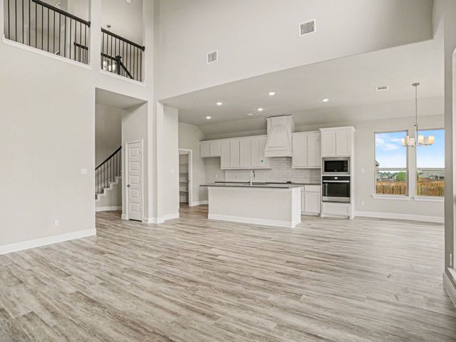 732 Candace Drive, Desoto, TX 75115