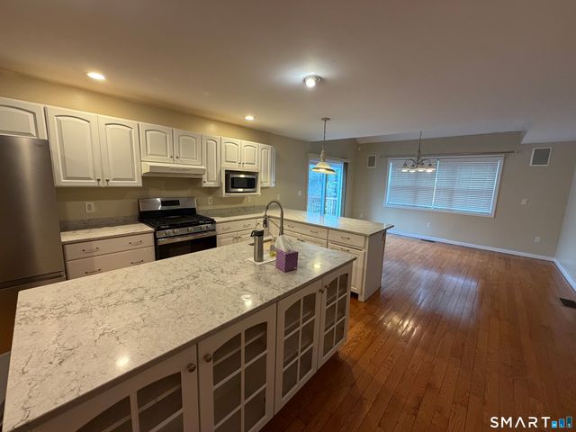 40 Samuel Lane, Mansfield, CT 06250