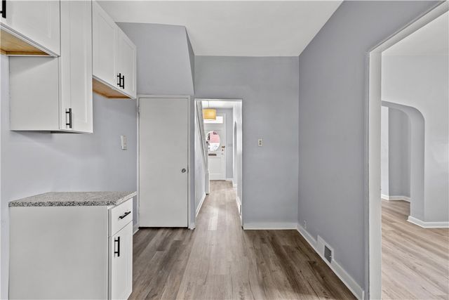 1614 Westmont, Carrick, PA 15210