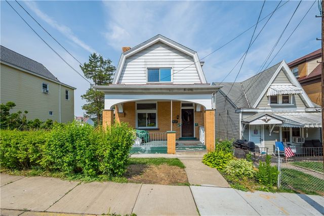 1614 Westmont, Carrick, PA 15210