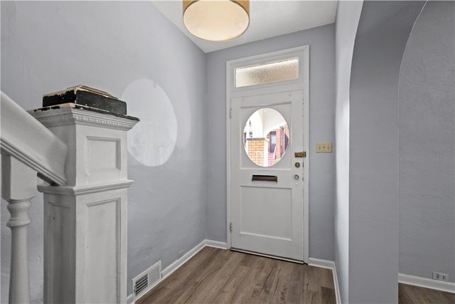 1614 Westmont, Carrick, PA 15210