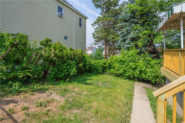 1614 Westmont, Carrick, PA 15210