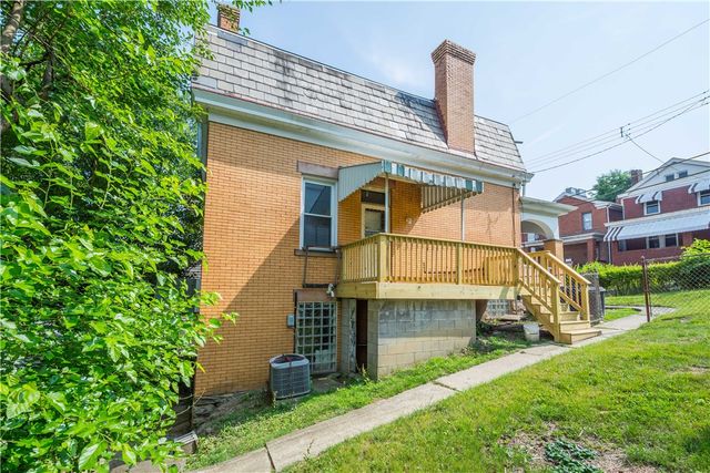 1614 Westmont, Carrick, PA 15210