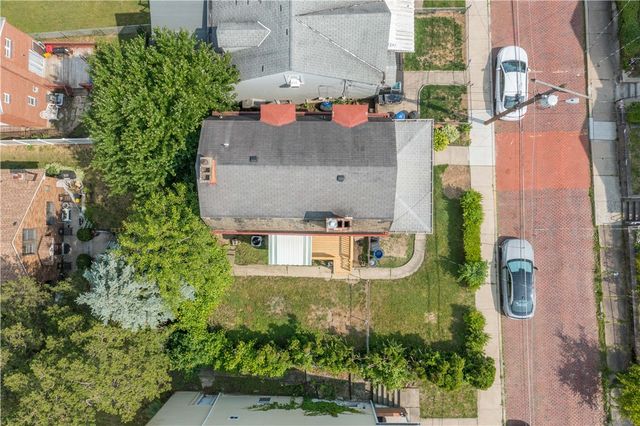 1614 Westmont, Carrick, PA 15210