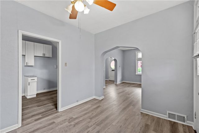 1614 Westmont, Carrick, PA 15210