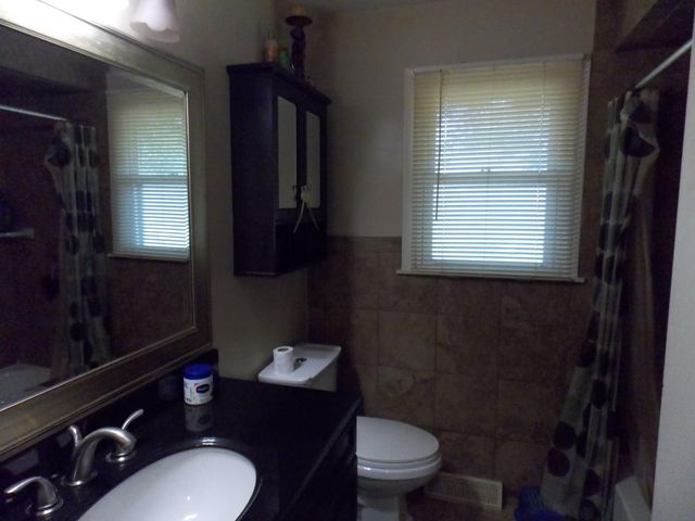 9380 Mckinley Street, Crown Point, IN 46307