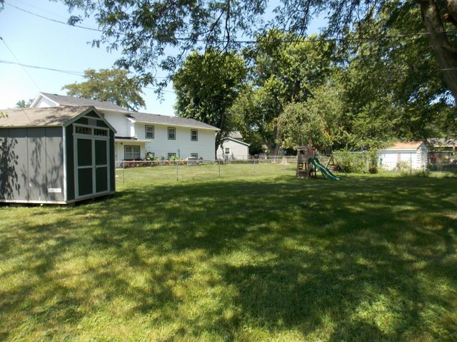 9380 Mckinley Street, Crown Point, IN 46307