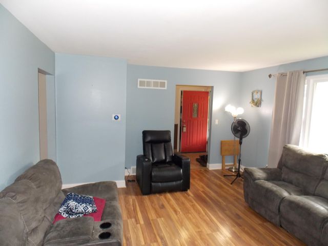9380 Mckinley Street, Crown Point, IN 46307