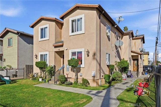 315 W 66th Street, Los Angeles, CA 90003