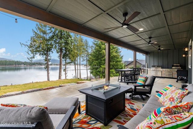 89 Sawyer Ave, Priest River, ID 83856