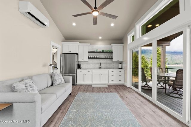 89 Sawyer Ave, Priest River, ID 83856