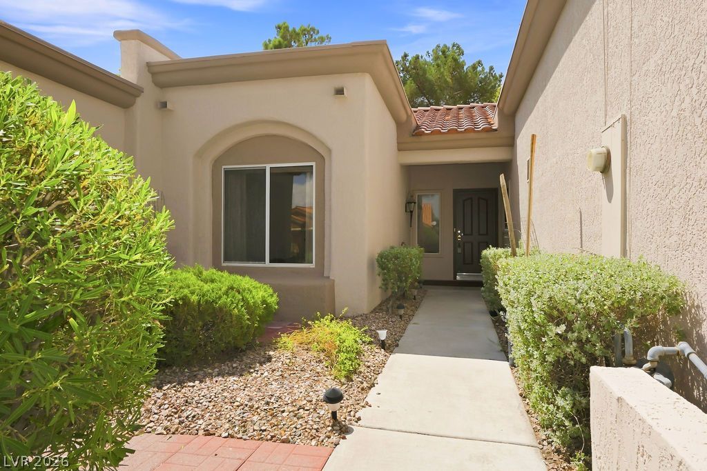 10225 Button Willow Drive, Las Vegas, NV 89134 — photo 3