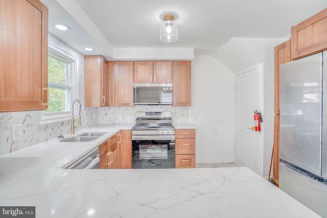 2333 BROWNING RD, Pennsauken, NJ 08110