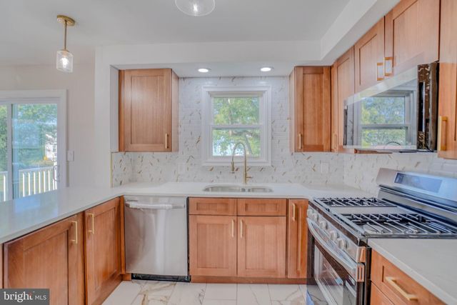 2333 BROWNING RD, Pennsauken, NJ 08110