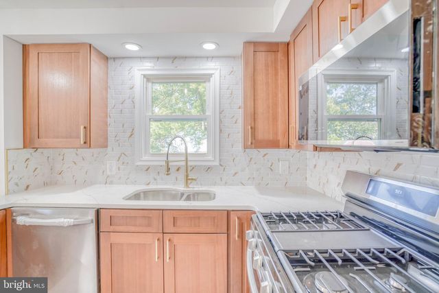 2333 BROWNING RD, Pennsauken, NJ 08110