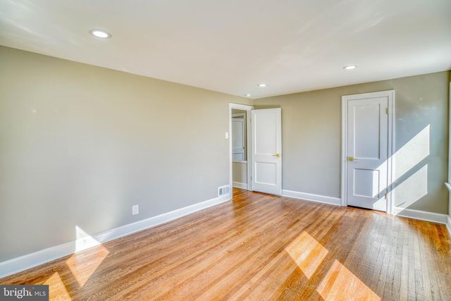 2333 BROWNING RD, Pennsauken, NJ 08110