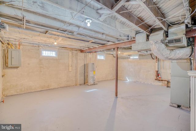 2333 BROWNING RD, Pennsauken, NJ 08110