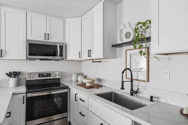 6851 Alvarado Rd 21, San Diego, CA 92120