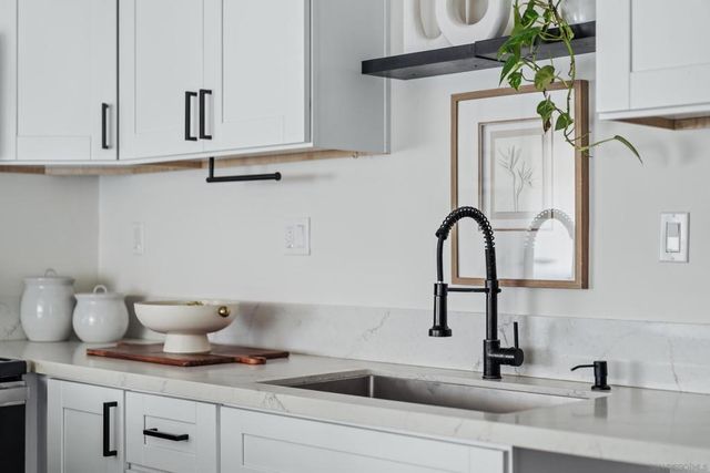 6851 Alvarado Rd 21, San Diego, CA 92120