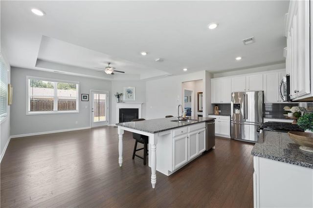 2910 Bishopstone Way, Cumming, GA 30040