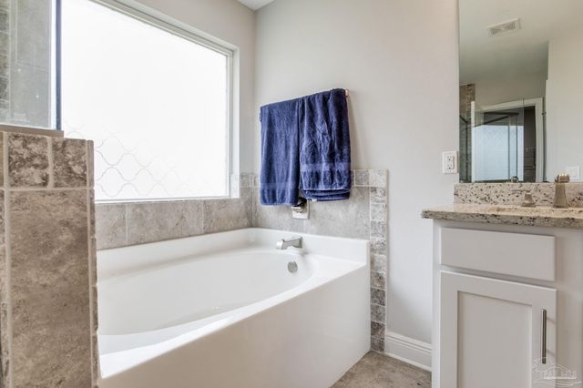 3355 Bob Tolbert Rd, Navarre, FL 32566