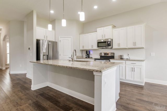 3355 Bob Tolbert Rd, Navarre, FL 32566