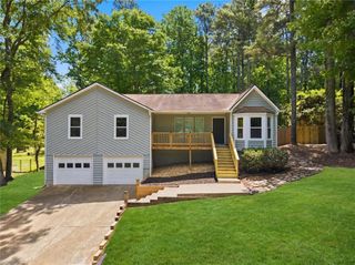 1027 Summer Place NW, Acworth, GA 30102