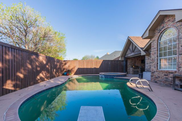 7805 STUYVESANT Avenue, Amarillo, TX 79121