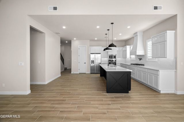 13420 Emerald Wheel Avenue, Horizon City, TX 79928