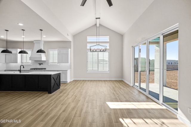 13420 Emerald Wheel Avenue, Horizon City, TX 79928