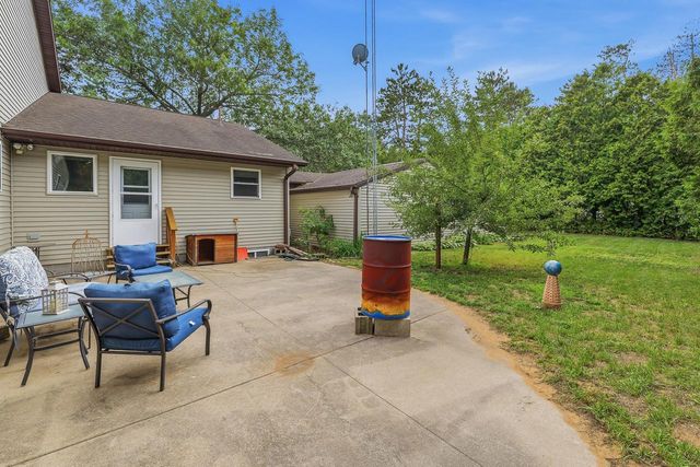 W2632 Fox LANE, Montello, WI 53949