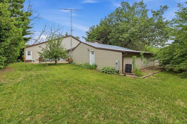 W2632 Fox LANE, Montello, WI 53949