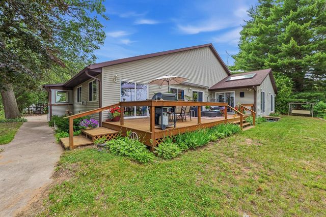 W2632 Fox LANE, Montello, WI 53949