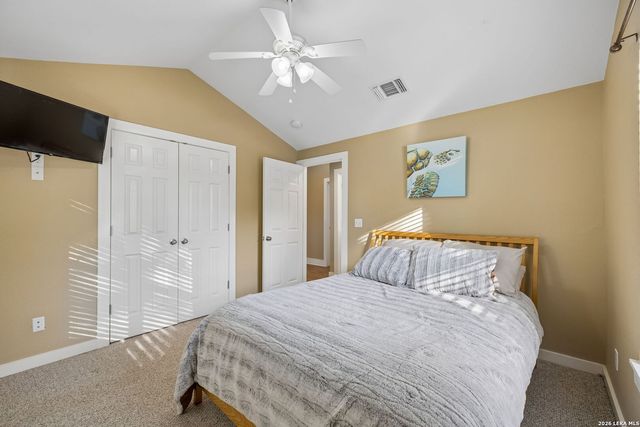 230 Lee St, Seguin, TX 78155