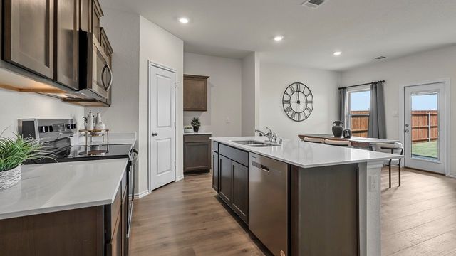 200 Van Horn Drive, Terrell, TX 75160