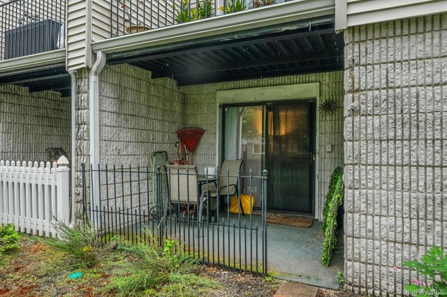38 Richmond Boulevard 1B, Ronkonkoma, NY 11779